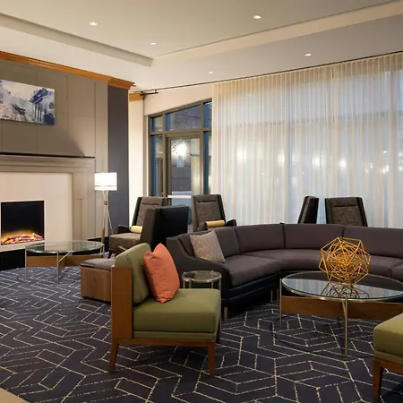Courtyard By Marriott Boston Brookline-3