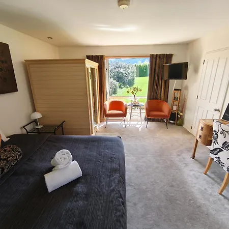 Vibrant Living Retreat-3