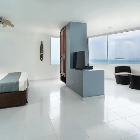 Calypso Beach Hotel-2