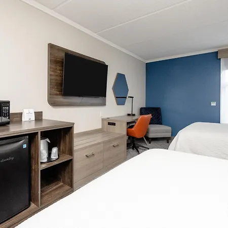 Holiday Inn Express Hotel & Suites Charleston - Northwoods By Ihg-2