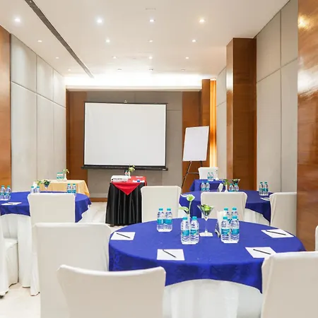 Udman Hotel Panchshila Park-3