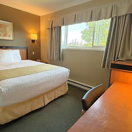 Diplomat Motel-2