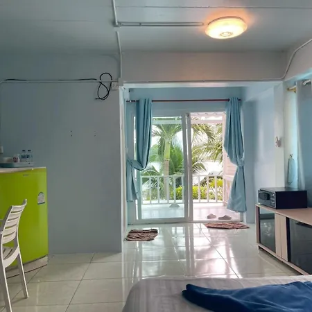 Naiharn On The Rock Resort Phuket-3