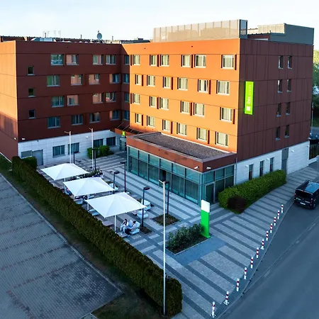 Ibis Styles Warszawa Airport-2
