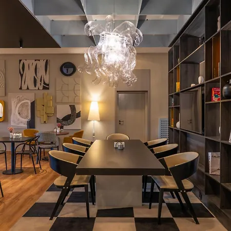 Ibis Styles Warszawa Airport-2