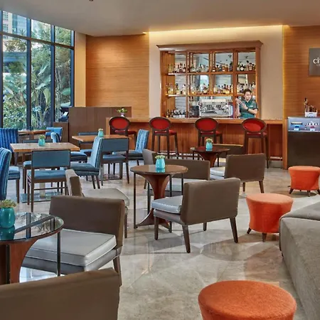 Holiday Inn & Suites Makati By Ihg-3