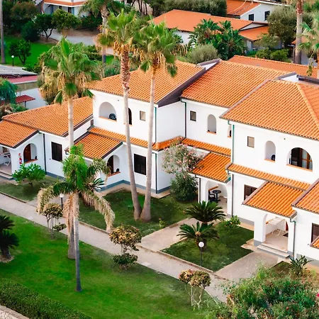 Villaggio Torre Ruffa Robinson-2