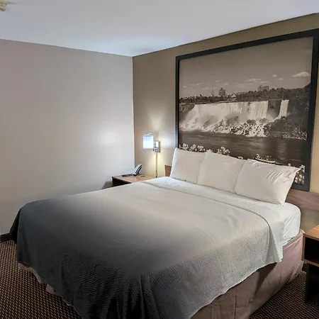 Super 8 By Wyndham Niagara Falls-2