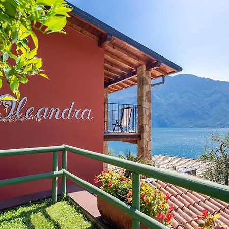 Relax Hotel Villa Gardenia & Villa Oleandra-3