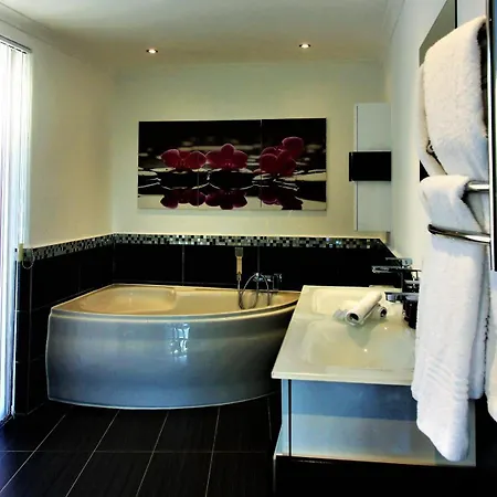 Diamond House Guesthouse-3