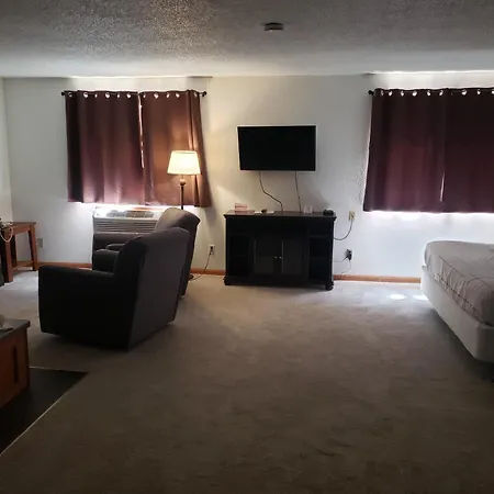 America'S Best Value Inn & Suites International Falls-3