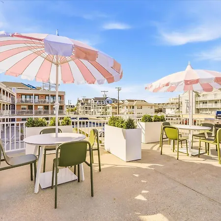 Coliseum Ocean Resort-2