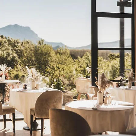 Les Lodges Sainte-Victoire Hotel & Spa-2