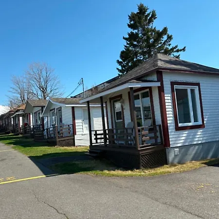 Motel Au Fleuve D'Argent-2
