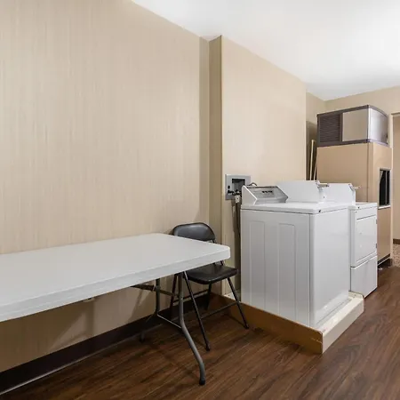 Comfort Inn Iron Mountain North-3