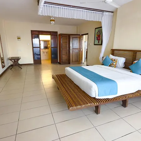Cityblue Creekside Hotel & Suites-2