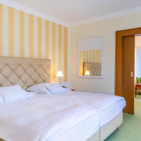 Relais&Châteaux Hotel Schwarzmatt-2