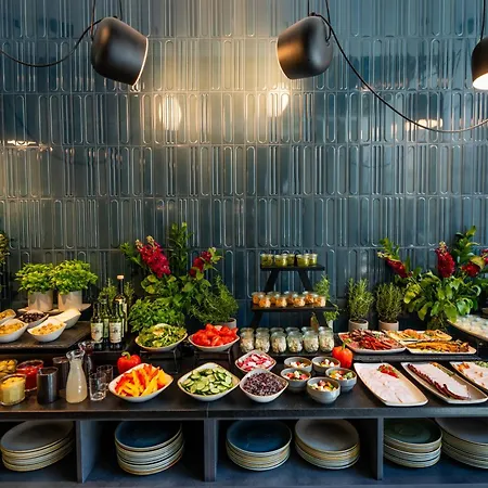 Q Hotel Plus Wroclaw-3