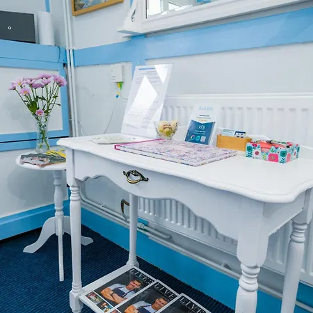 Radcliffe Guest House-2