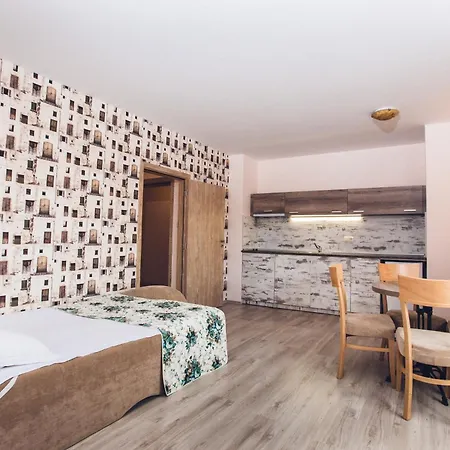 Avenue Deluxe Hotel-2