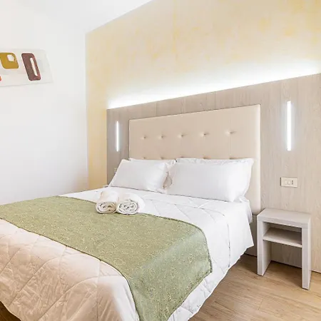 Hotel Corinna-3
