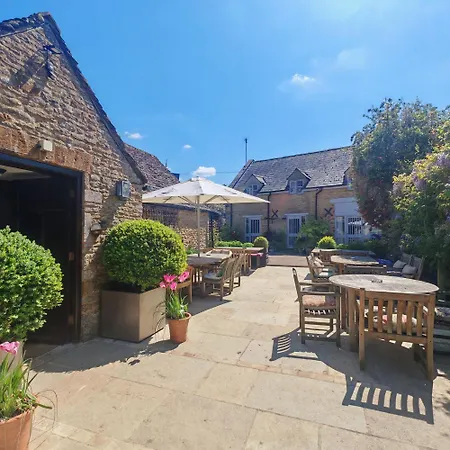 The White Horse Inn-3