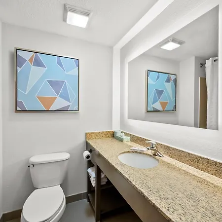Comfort Suites Sanford-2