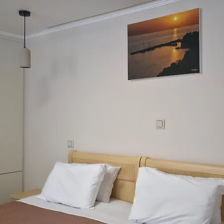 Hotel Adonis-2