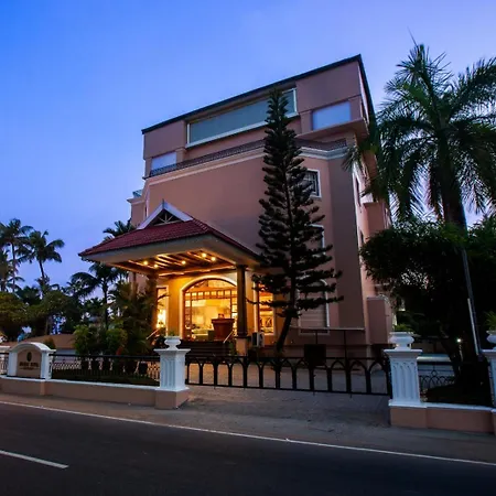 Holiday Hotel-3