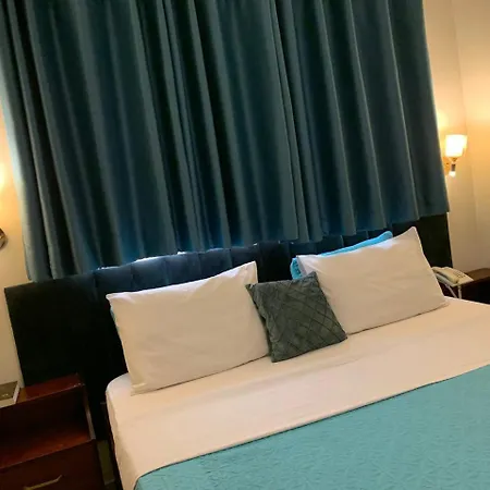 Kunta Kinte Hotel-2