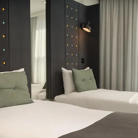 Point A Hotel London Paddington-2