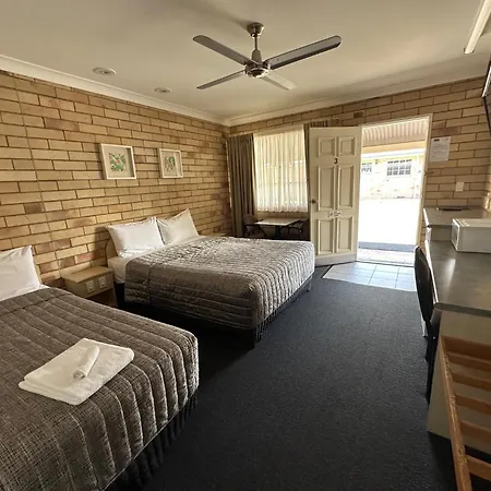 Starlight Motor Inn-2