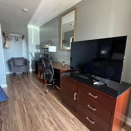 Scottish Inn And Suites - Bensalem-Philadelphia-2