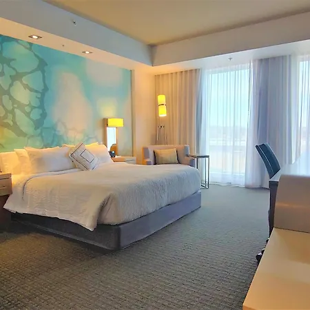 Courtyard By Marriott Quebec City-2