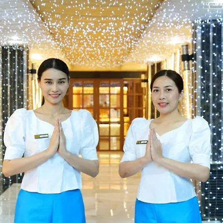 Clarian Hotel Beach Patong-2