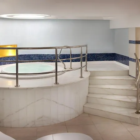 Sheraton Oman Hotel, Muscat-3