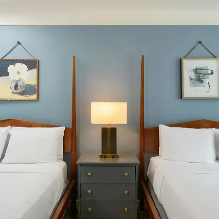 Williamsburg Lodge, Autograph Collection-2