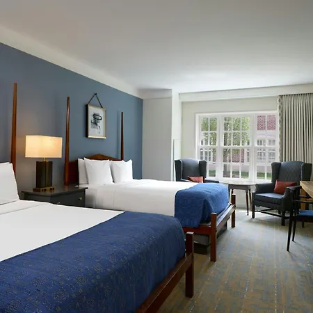 Williamsburg Lodge, Autograph Collection-3