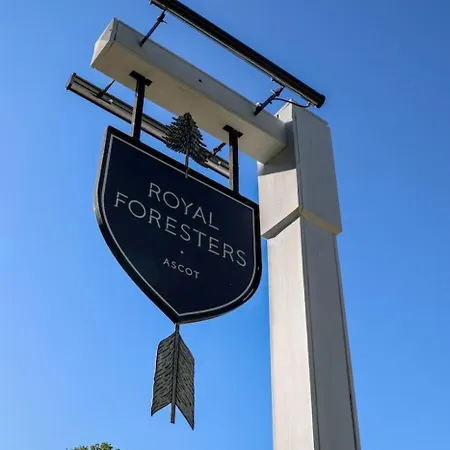 The Royal Foresters, Ascot, Berkshire - Acorn Pubs-3