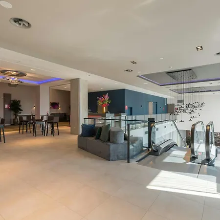 Leonardo Royal Hotel Amsterdam-3