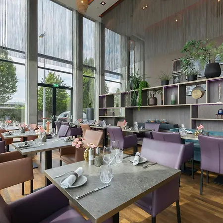 Leonardo Royal Hotel Amsterdam-2