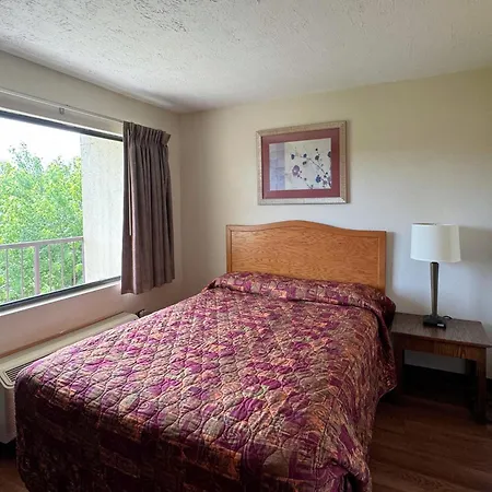 Landmark Inn On The River Sevierville-3