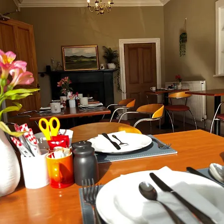 Lomond Guest House-2