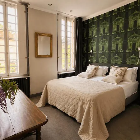 Hotel Une Chambre En Ville-2