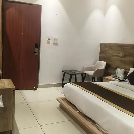 Hotel Darbar-E-Khas-3