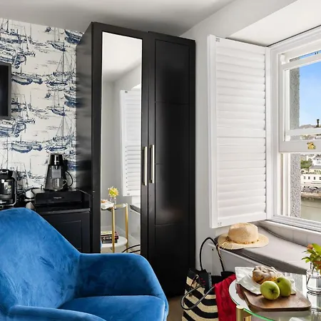Pilgrim Suite - Sea View - Free Wi-Fi-3