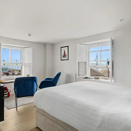 Pilgrim Suite - Sea View - Free Wi-Fi-2