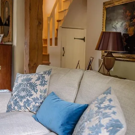 Orchard Cottage-2