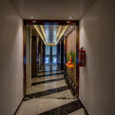Super Townhouse Zero Mile Gandhi Setu Formerly Classic Court-2