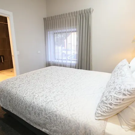 Villa Firestone, Formally Harbour Mannum-2